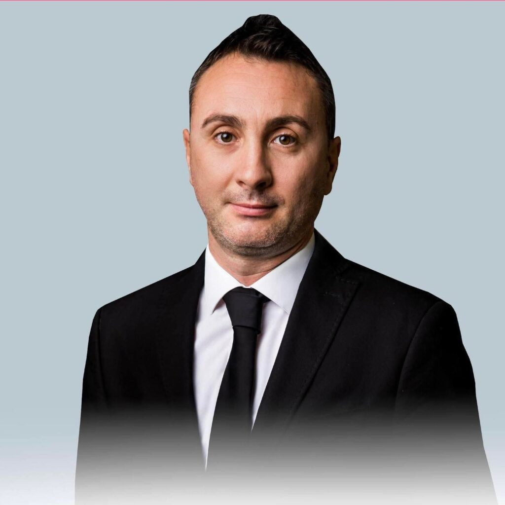 Prefectul județului Olt, Cosmin Floreanu, și-a anunțat demisia din funcție
