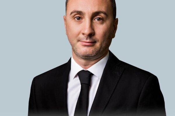 Prefectul județului Olt, Cosmin Floreanu, și-a anunțat demisia din funcție