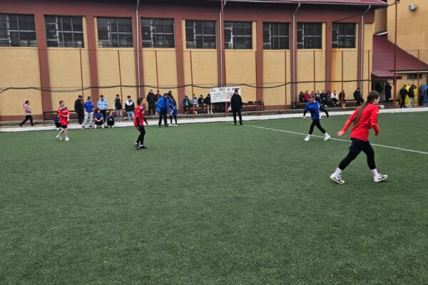 Elevele Liceului Cuza câștigă faza județeană a Cupei ING la fotbal