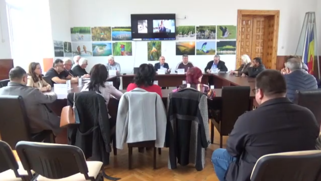 „Râzi ca o proastă!” – Când primarii confundă administrația cu dictatura