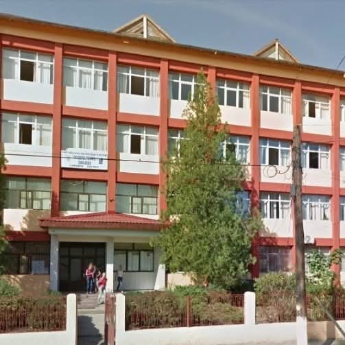 Minciuna cu mai multe vieți: cum a construit o elevă din Corabia un dosar penal din nimic — și cum s-a prăbușit totul