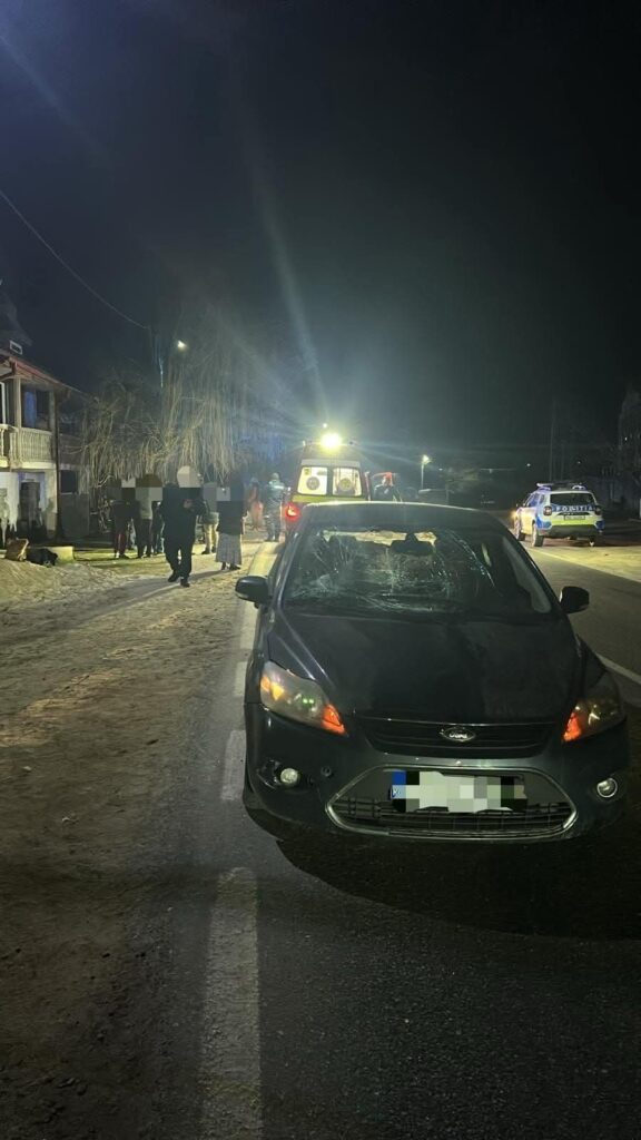 TRAGEDIE PE DN 55. Un bărbat a murit după ce a fost lovit de o mașină