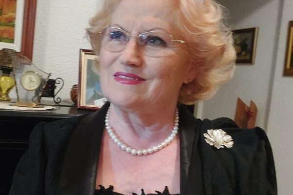 „La mulți ani, doamnă Niculina!”  O fiică a Corabiei, ambasadoare a sufletului românesc
