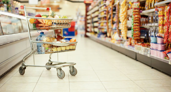 Prețurile la alimentele de bază, plafonate până la sfârșitul anului