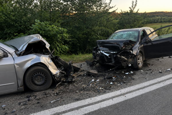 Accident mortal pe DJ 606, în Dolj. Un bărbat a murit, doi răniți