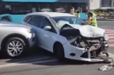 Bărbat din Galați, reținut după ce și-a lovit soția cu mașina pe trecere de pietoni